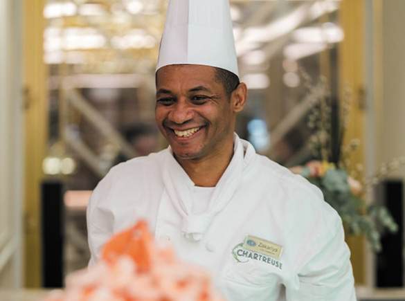 Regent Seven Seas Cruises Epicurean Enrichment Studio Chefs Circle Hero image ©RSSC.jpeg